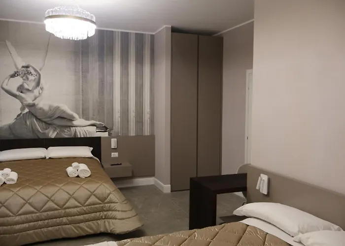 Coloss Imperial בית הארחה 4*